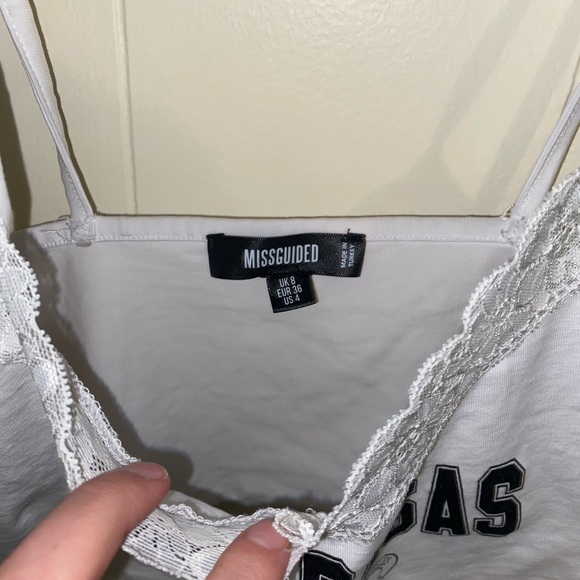 WHITE TANK CROP - Picture 3 of 3